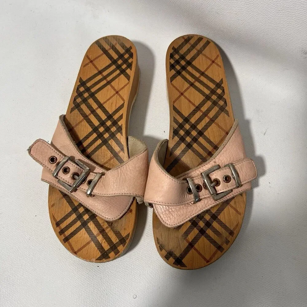 Burberry Clog Sandals‎ Womens 6.5 Pink Leather Buckle Nova Check Plaid Luxury